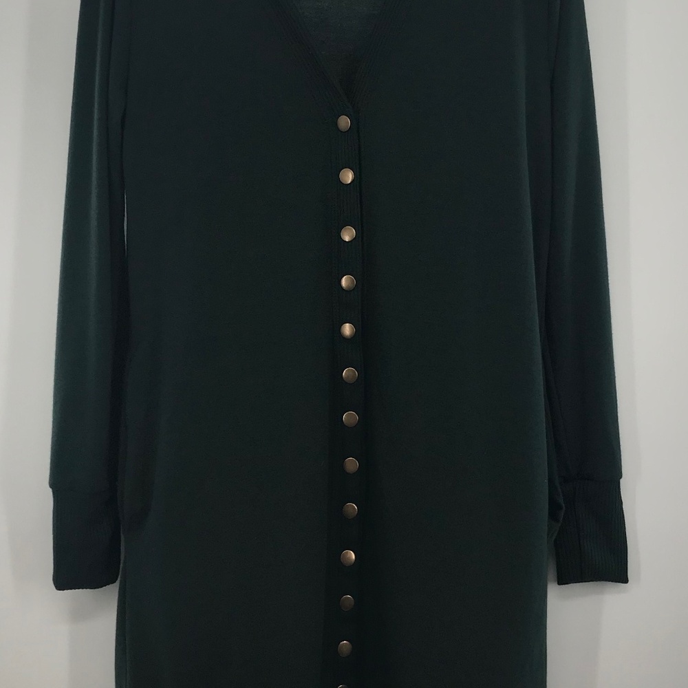 NWOT Zenana Outfitters Hunter Green Sweater MED